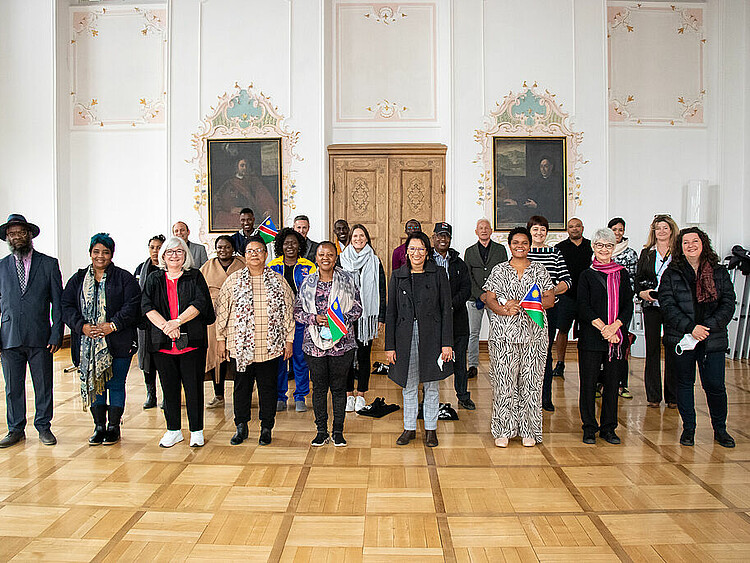 Dieses Bild zeigt ein Gruppenbild der Delegation 